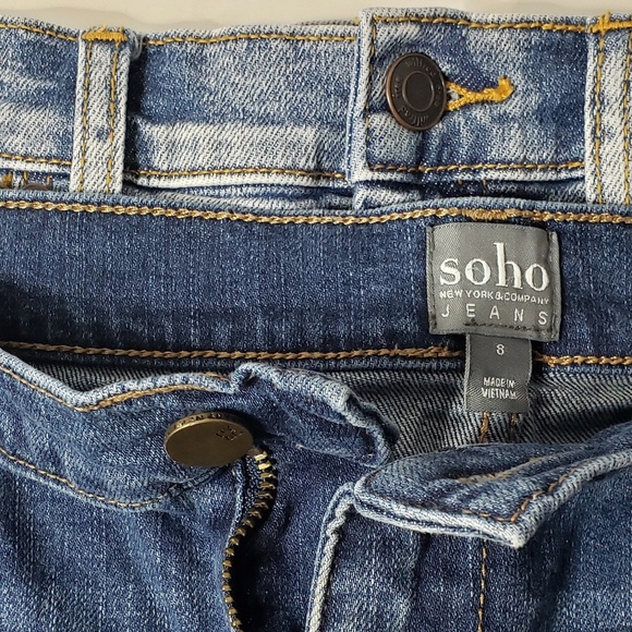 Soho Shorts size 8 (3 pair 1Wilfred size 8 skirt - Picture 3 of 7